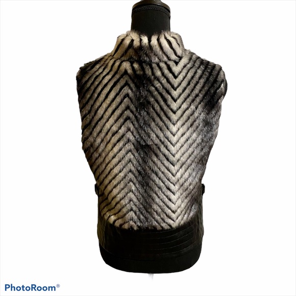 Guess Black Grey & White Zip Up Vest Med - Picture 5 of 5